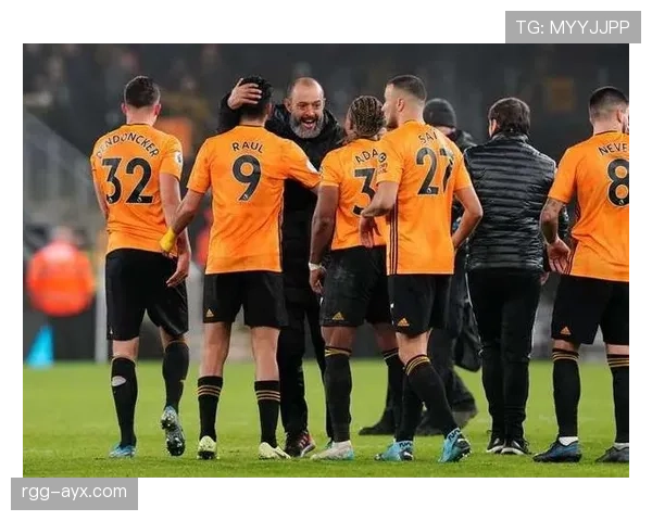 里昂核心球员闪耀赛场，助力球队逆转取胜